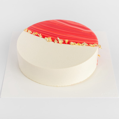 Strawberry Vanilla Cake Large